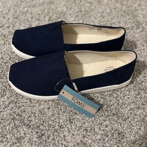 TOMS Dark Blue Canvas Belmont